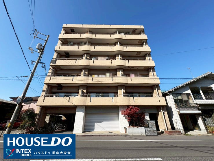 【外観】
【リフォーム歴あり】
生まれ変わったおしゃれできれいなマンション。ペット飼育可で大切な家族も一緒に暮らせます