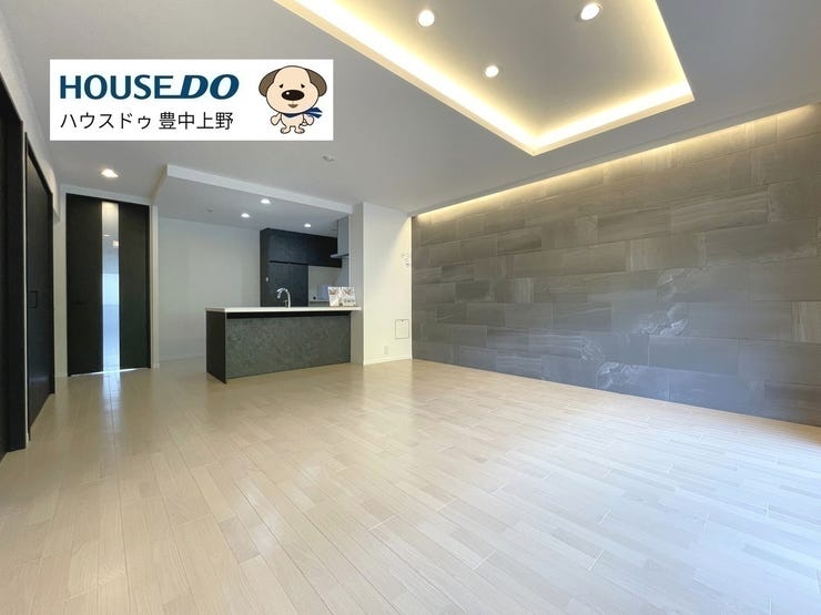 【リビング】
LDKからは窓いっぱいに綺麗な緑を眺めることができます!