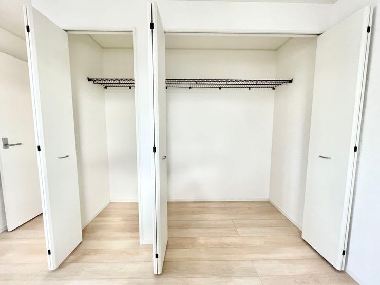 2階:6.5帖洋室のクローゼット