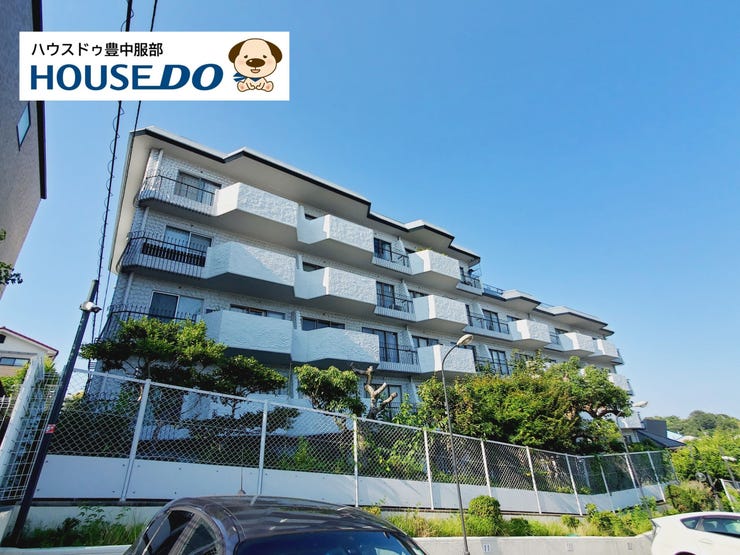 【外観】
閑静な高台に立地する当マンション♪オートロック付きでセキュリティ面も安心のお住まいです!徒歩10分圏内に駅、小中学校、スーパーが揃っていて幅広い年齢層の方にオススメのマンションです!