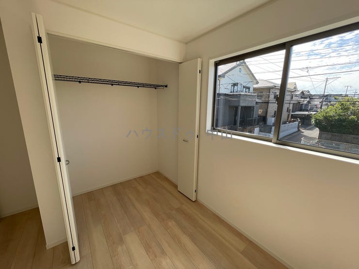 2階洋室6帖クローゼット