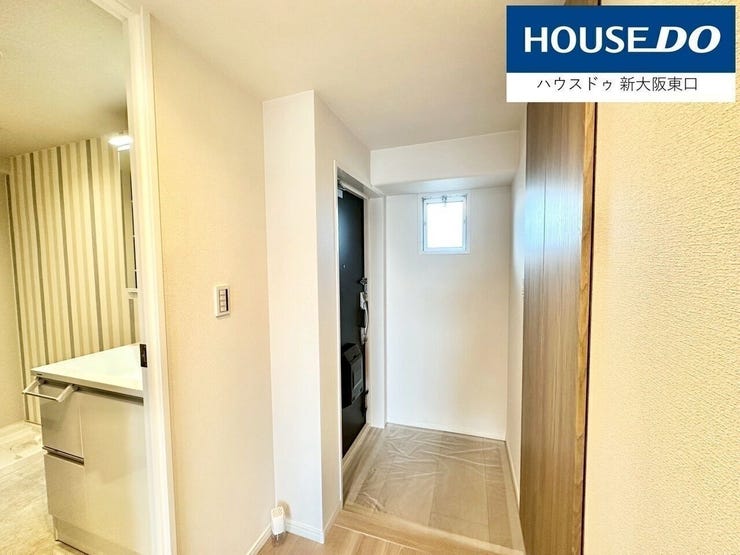 12.8帖のリビングですが、キッチンは別となっているため、数字以上に広々としています。