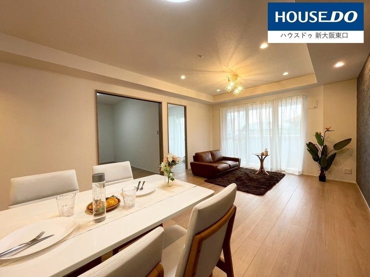 リビングからは緑のお庭を臨むことができます。
ちなみにペットの飼育も可能