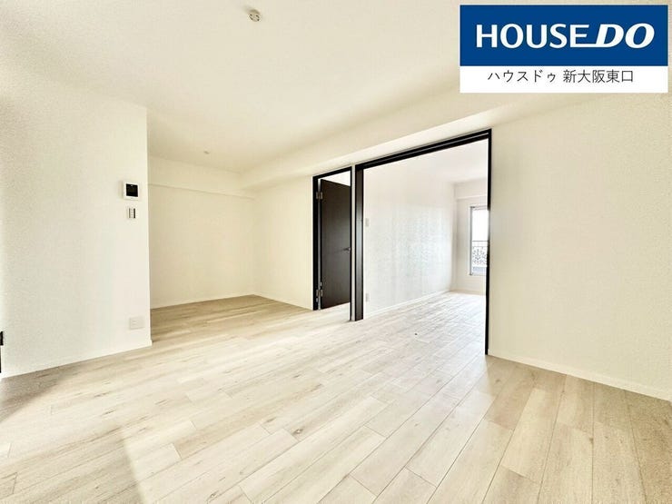 古い建物ですが、天井も高く快適です。