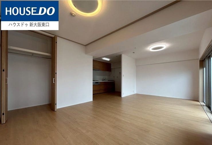 【外観】
鉄骨鉄筋コンクリート造の頑強なマンションです。
外観もおしゃれ!