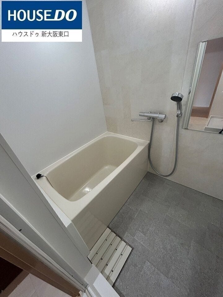 お風呂も入れ替え済み!
水回りが綺麗なのはうれしいですね!