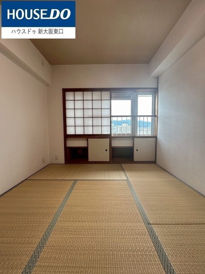 畳は表替え予定。
とても明るい和室です。