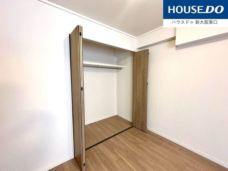 収納は奥行があり、たくさんのお荷物が入りますよ