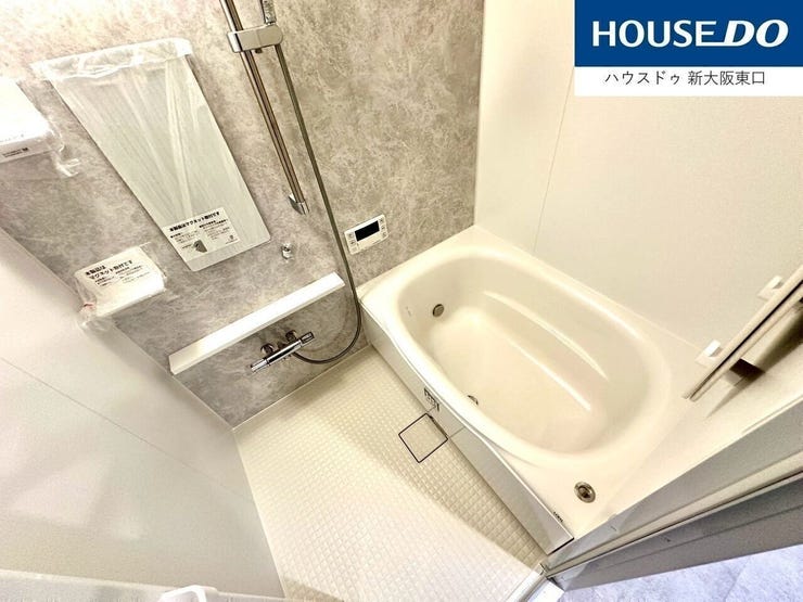 【新調】
お風呂もぴかぴか新品です。
浴室乾燥機は設備です。