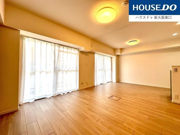 【外観】
新耐震基準の大規模マンション!
南西向きの広々リビングマンションです