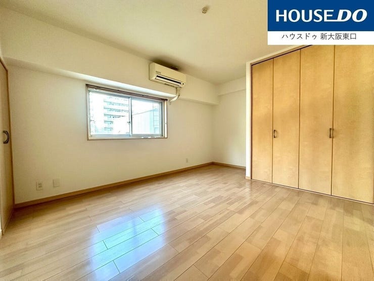 【新調】収納の建具もすべて新品。
フローリングとマッチしていますね。