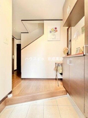 お家に出会う人々を出迎える玄関だからこそ、広々清潔感あふれる空間にしたいですね!