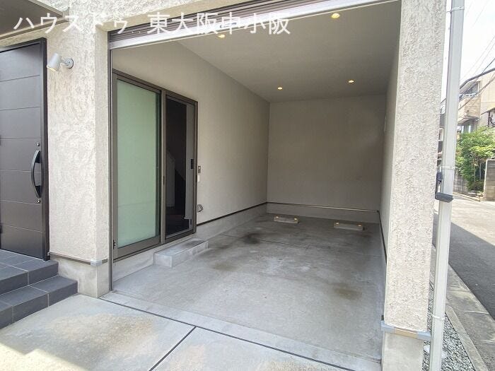 雨の日も助かる!インナーガレージ♪