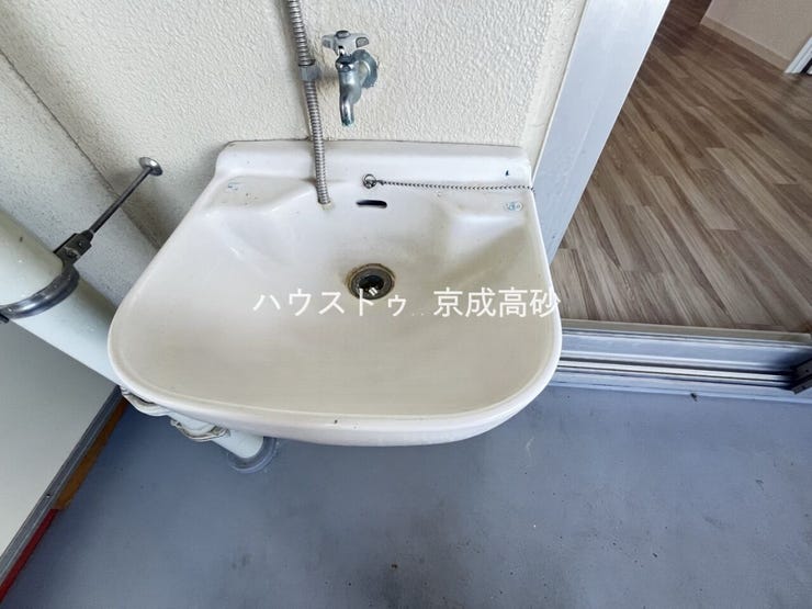 バルコニーにあるスロップシンク