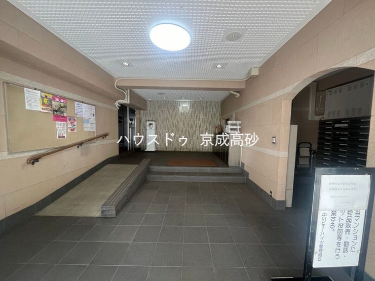 エントランスへのアプローチ