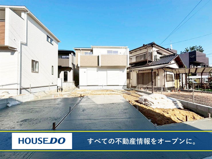 【外観】
【ウォークインクローゼット2ヶ所】モニター付きインターホン♪全室2面採光♪トイレ2ヶ所♪吹抜♪