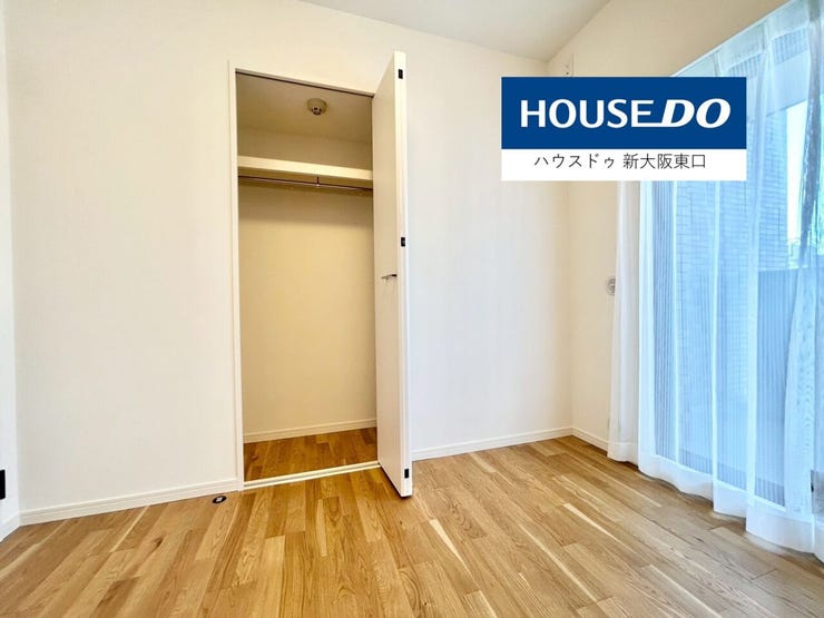 西向きのバルコニーがある5帖の子供部屋