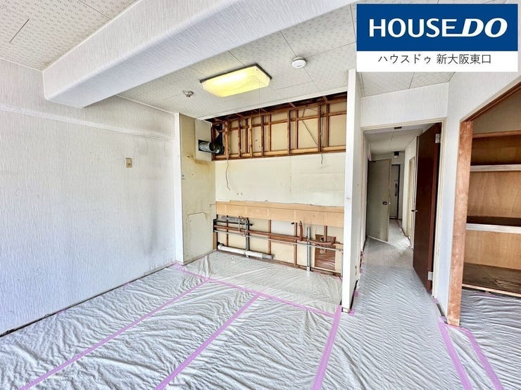 現在リフォーム中です。
もしも、ご希望がございましたらお好みの間取りや壁紙、フローリングなどに変更する事も可能です。ご相談下さい。