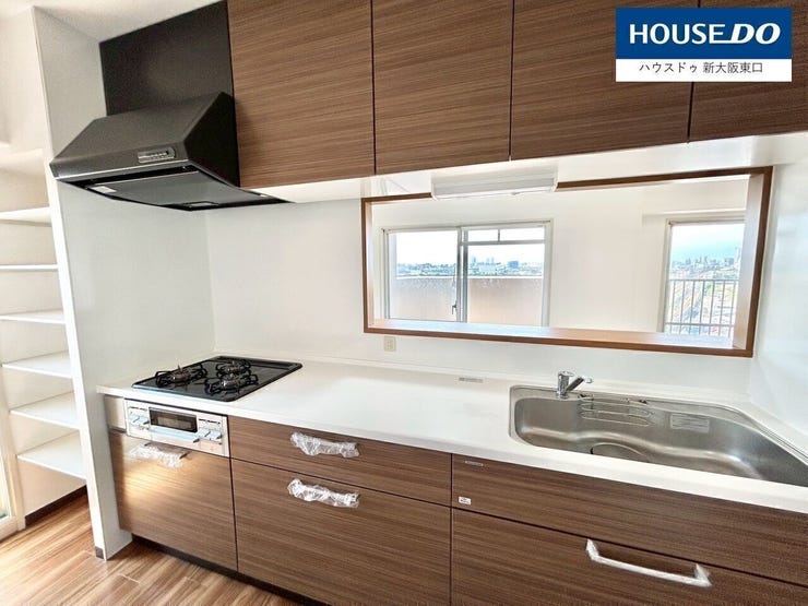 システムキッチン★
グリル付き、収納豊富です