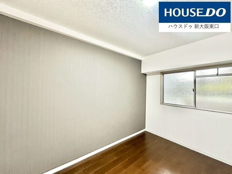 洋室5.5帖の収納
建具も新しくなっていますね