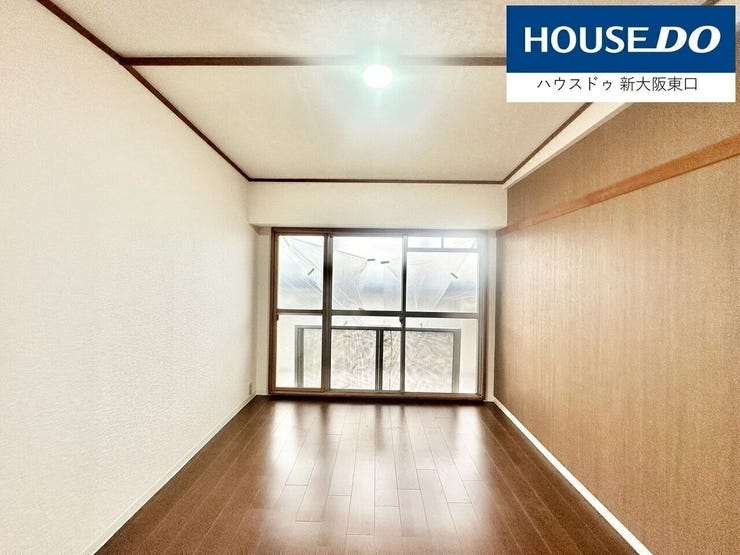 バルコニー幅は広めです
お城のテラスのような風合い。
眺望良好です!!