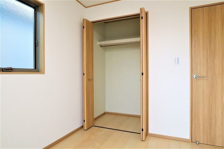 クローゼット 同仕様 
全室収納付き♪
お部屋がスッキリ片付きます♪