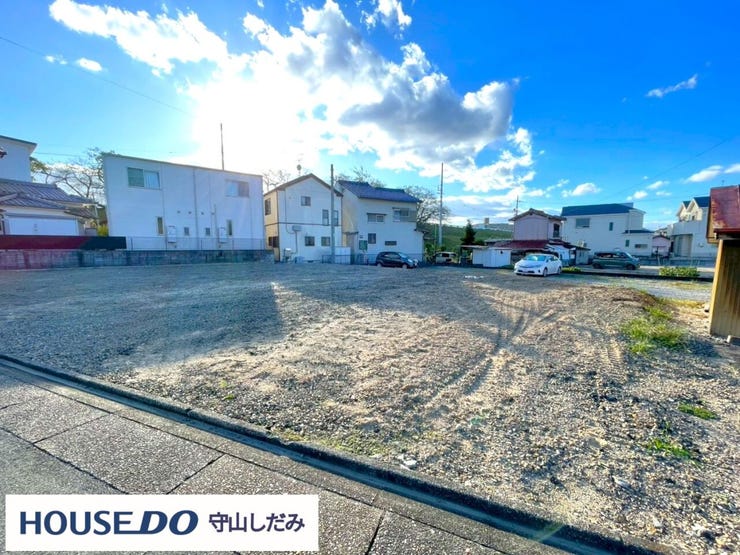 【駐車2台可能】車を2台所有している方には嬉しい、駐車スペースがしっかり確保された物件。来客時にも余裕を持って駐車できるため、家族や友人との時間ももっと楽しくなります。暮らしにゆとりが生まれますね。