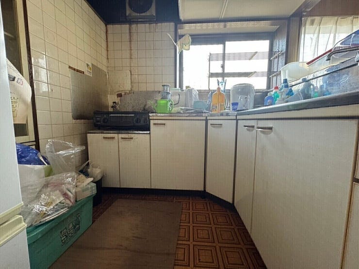 キッチン収納も充実してます!