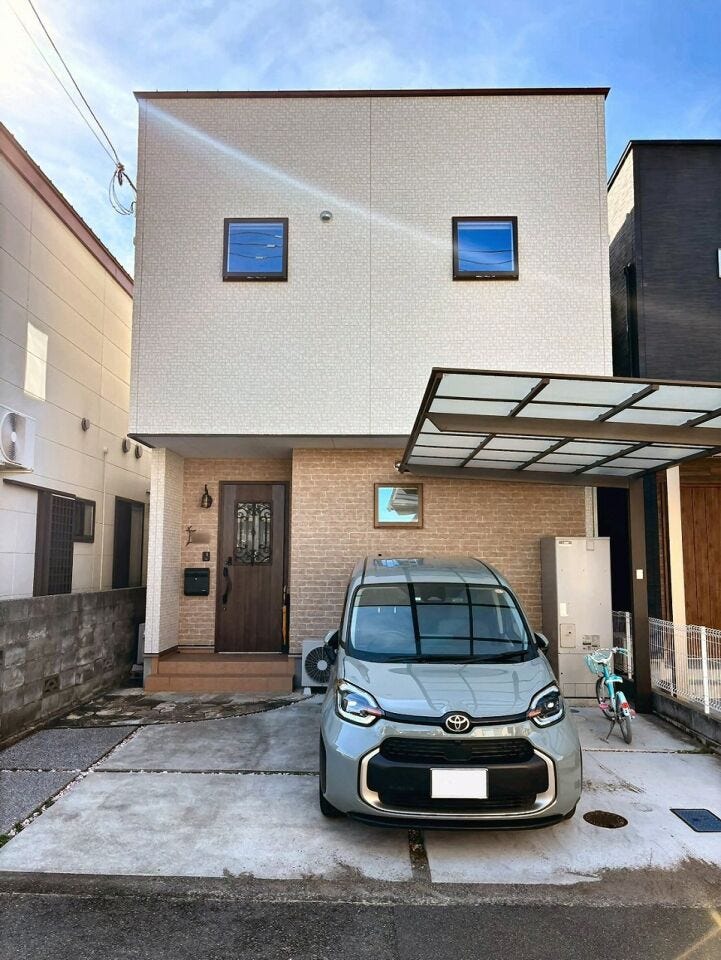 外観を北側より撮影