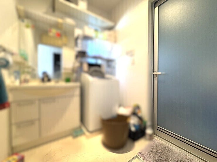 三面鏡なので収納はばっちりです。