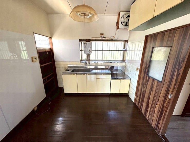 キッチンスペースは広々く設定されているので家電や棚を設置しても問題なしですね。