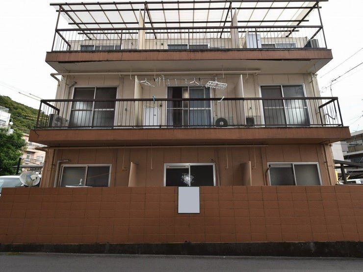 外観を西側より撮影