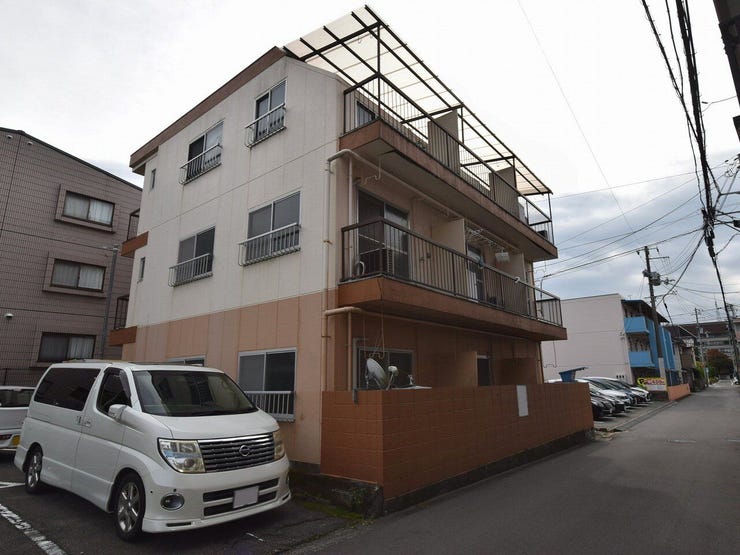 外観を北西側より撮影