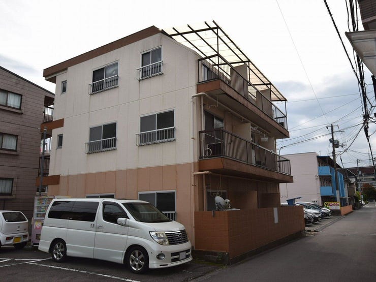 外観を北西側より撮影