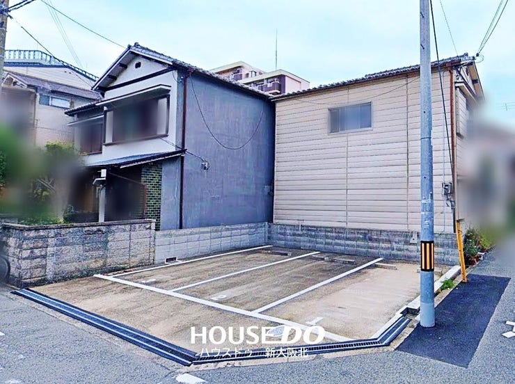 【外観】
■広々とした53.43㎡の角地の土地です!
■現在は駐車場となっていますので、駐車場としても◎新築の戸建物件を建てるのも◎
■十三駅・塚本駅ともに徒歩13分の便利な立地です!