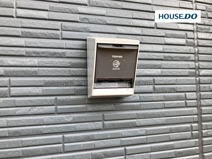 EV車の充電用コンセントが設置されています◎