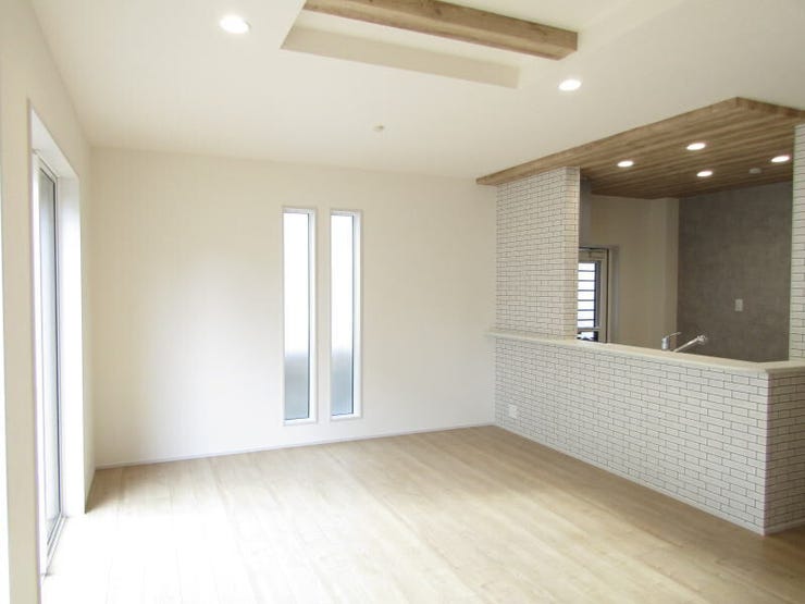 家族の会話が弾む対面キッチン。家事をしながら小さなお子様にも目が届きます!