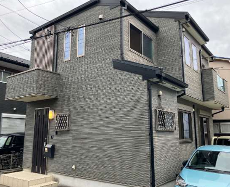 【外観】
東武伊勢崎線「新田」駅バス20分、「日立建機前」停歩6分の立地