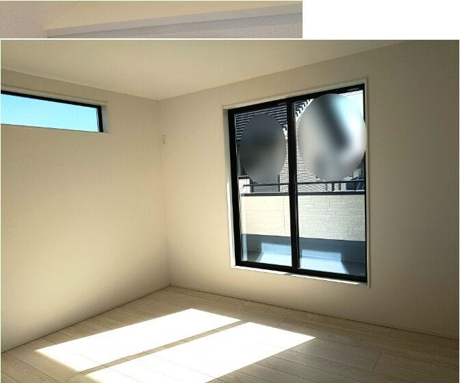 バルコニーに面した洋室は、開放感があり風通しも良好。トップライトから自然光がたっぷり入り、明るく心地よい空間で快適に過ごせます。