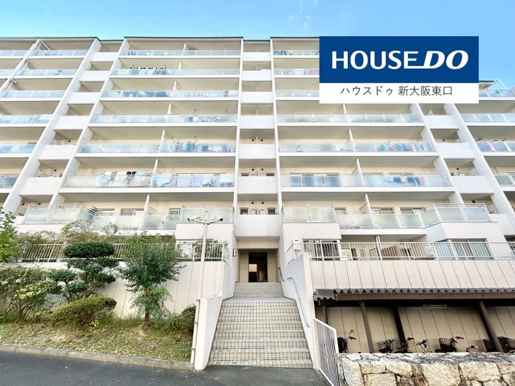 リフォーム11月末完成予定
リフォーム中ですが、室内案内できます。
リフォームが終わるとすぐに無くなってしまいますので、ぜひリフォーム中にご内覧下さい。