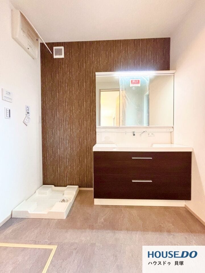 室内洗濯機置き場もあります♪