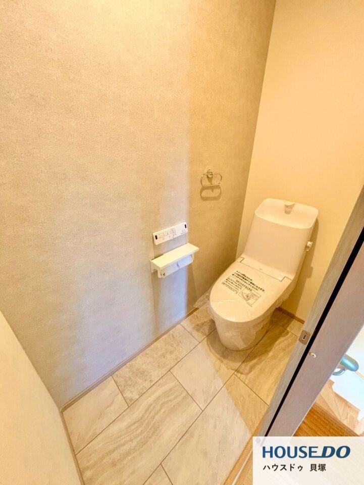 ウォシュレット機能付きトイレです