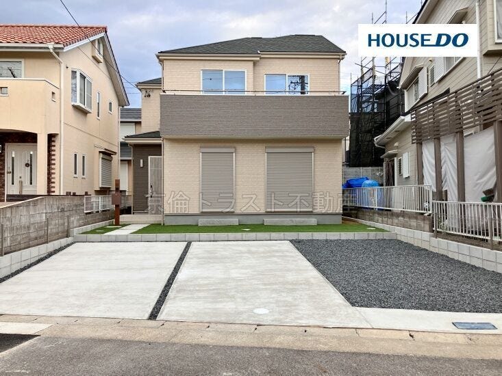 【外観】
◇◆完成しました!ぜひご内覧ください♪◆◇
ご都合に合わせ、平日&土日どちらでもご対応させて頂きます。17時以降やお仕事帰りの時間帯も大歓迎です!お気軽にお問い合わせください♪