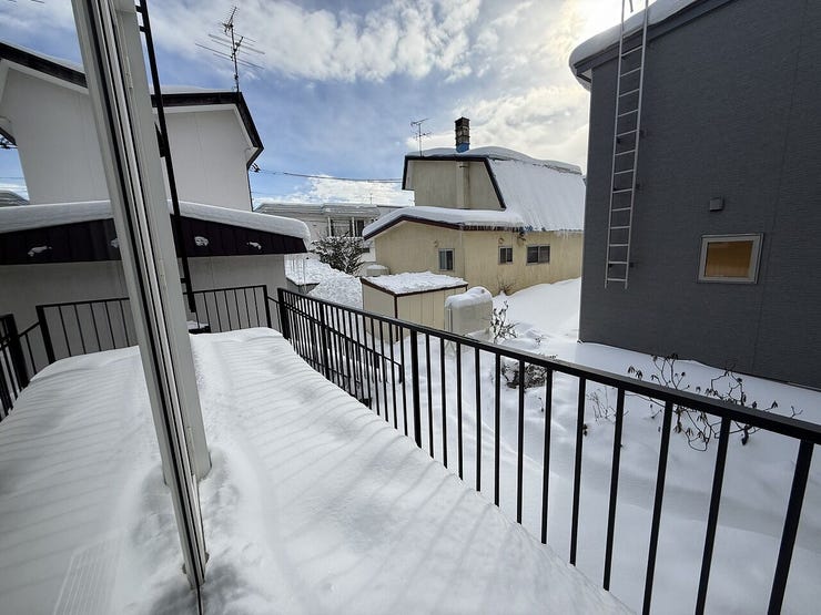 ◆2階バルコニー◆
開放感のあるバルコニーで、心地よい時間をお過ごしいただけます!