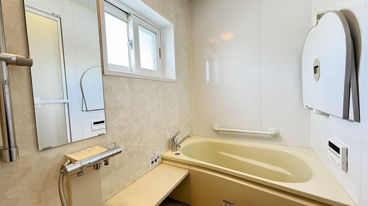 ◆浴室◆
浴室は使いやすさに配慮した設計で、お手入れもしやすい仕様♪毎日の入浴時間を快適にサポートします!