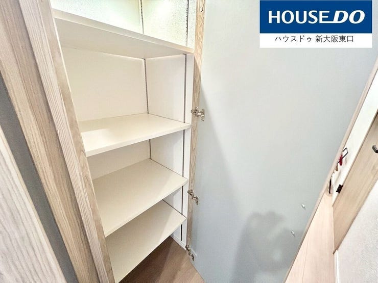 廊下にある収納棚です。