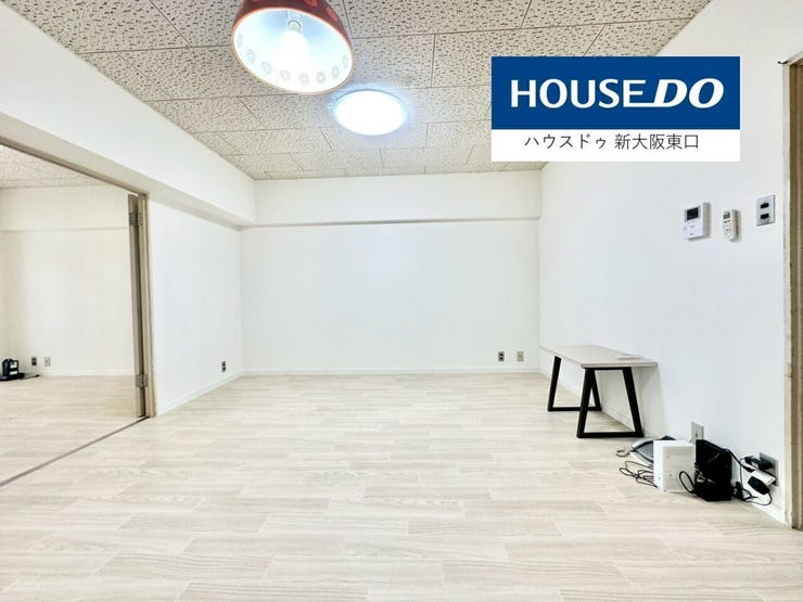 洋室5.8帖
大きな収納もございます!