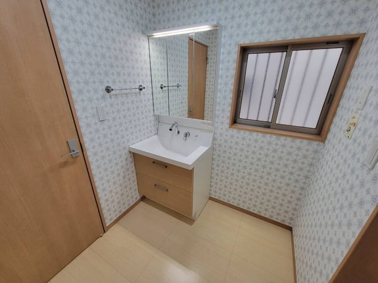 洗面のスペースも広めで嬉しい♪