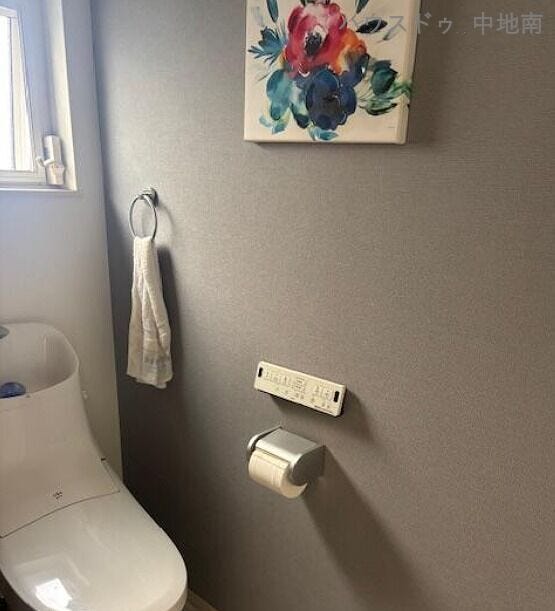 温水洗浄便座付きトイレ♪