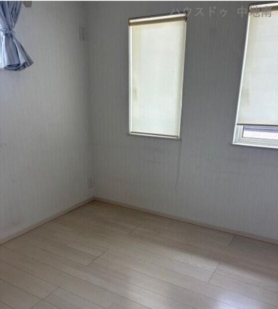 書斎や趣味部屋としても使用できる洋室♪